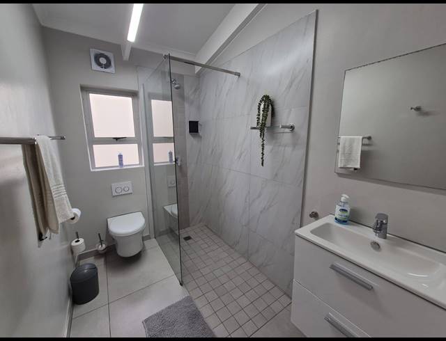 2 BEDROOM APARTMENT FOR SALE IN SHAKAS ROCK